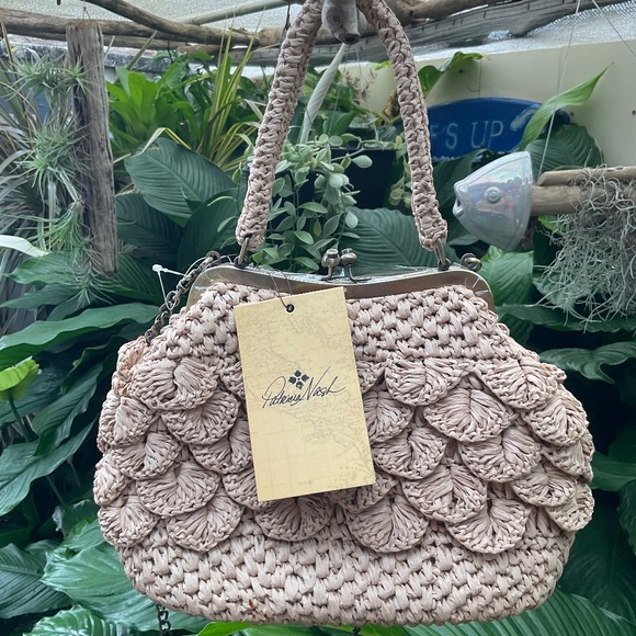 Patricia Nash Handbags - Patricia Nash Laureana Scalloped Raffia Satchel Natural Tan Colored Purse